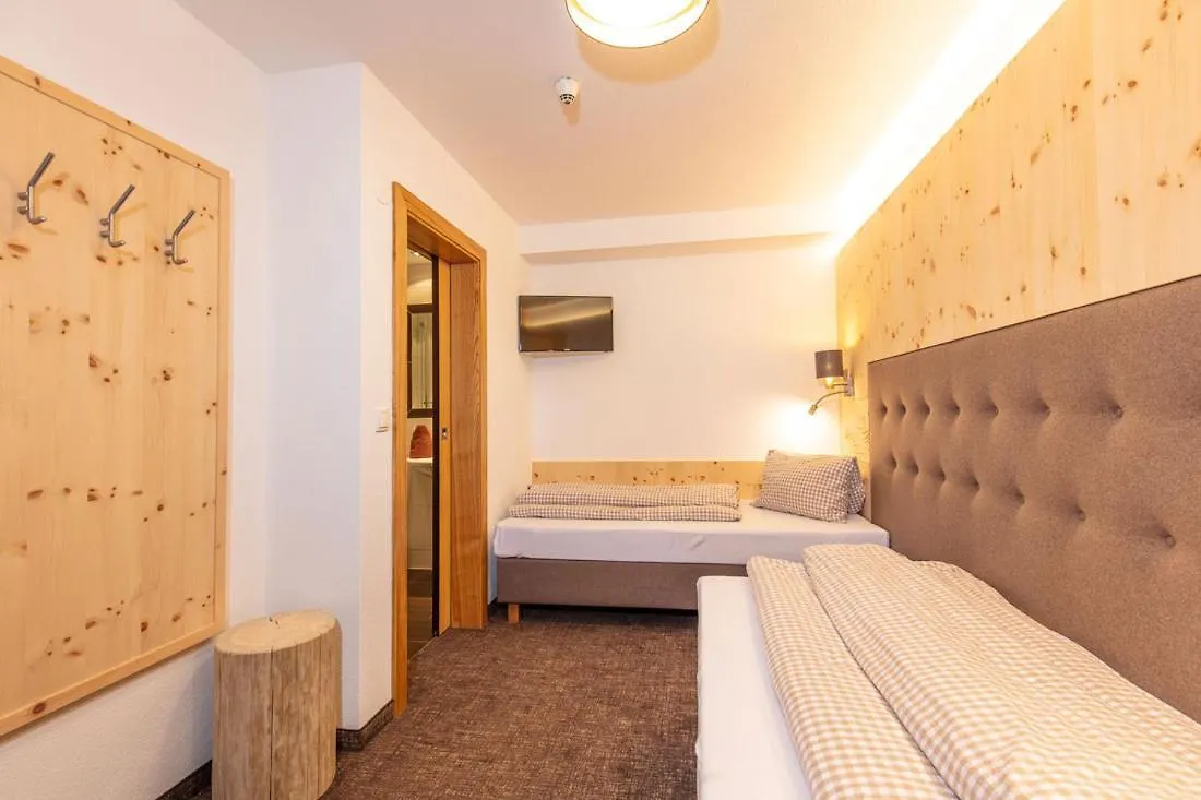 Hotel Vizensn Living Sölden 3*,