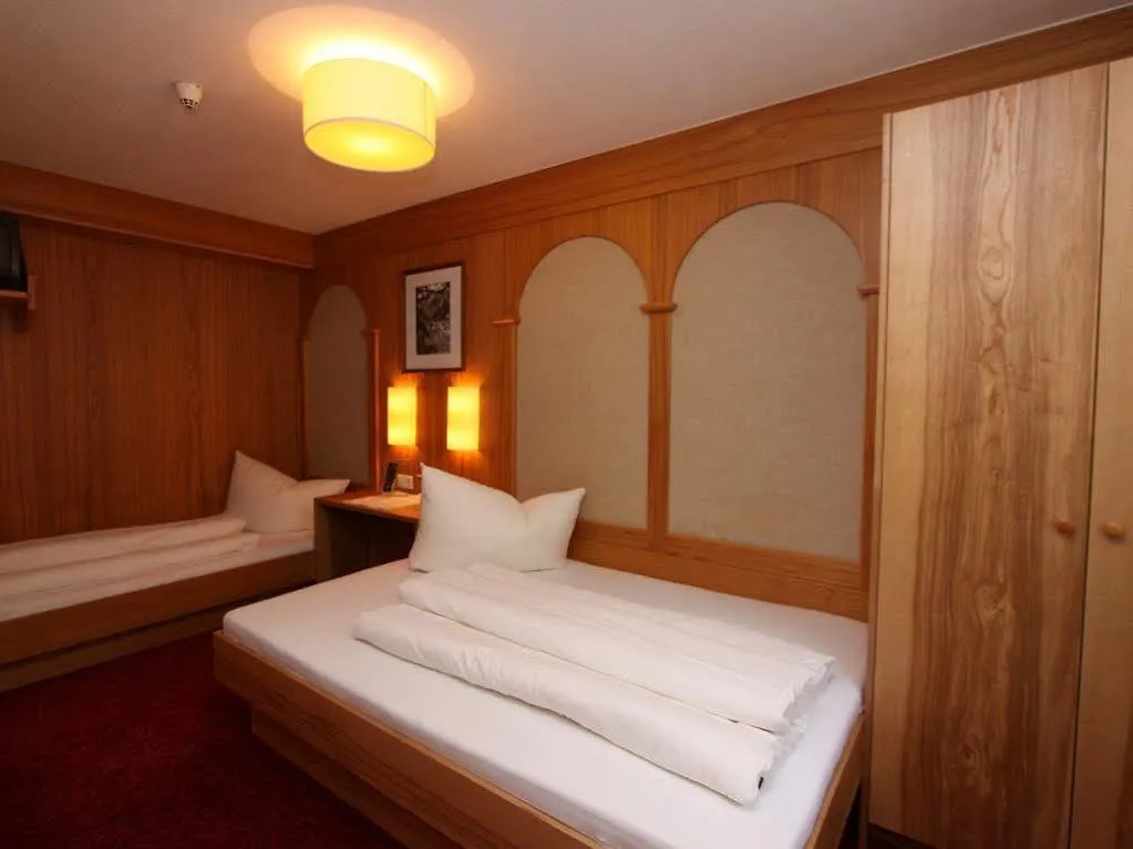 Konukevi Vizensn Living Otel Sölden