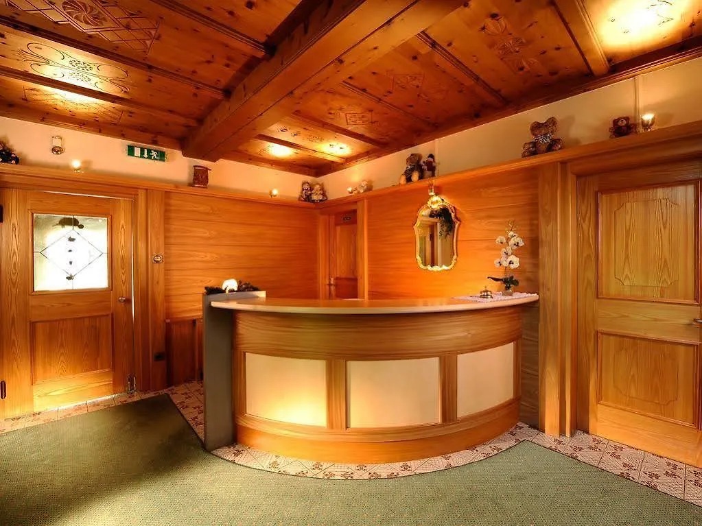 Vizensn Living Otel Sölden 3*,