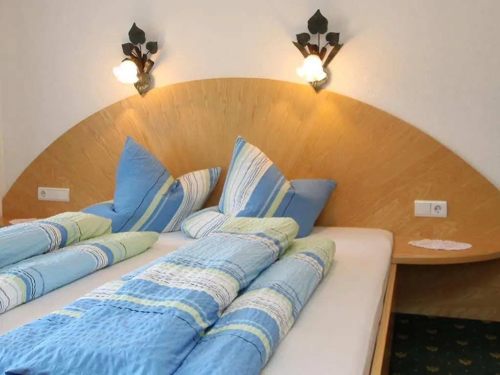 Vizensn Living Otel Sölden 3*,