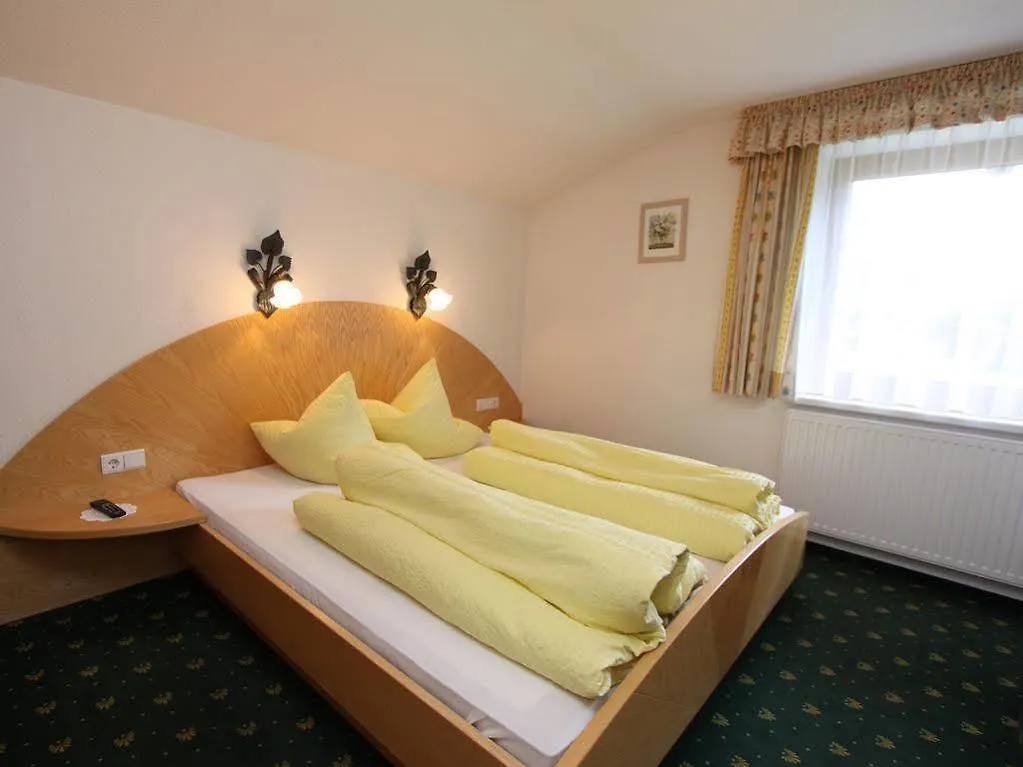 Vizensn Living Otel Sölden Konukevi