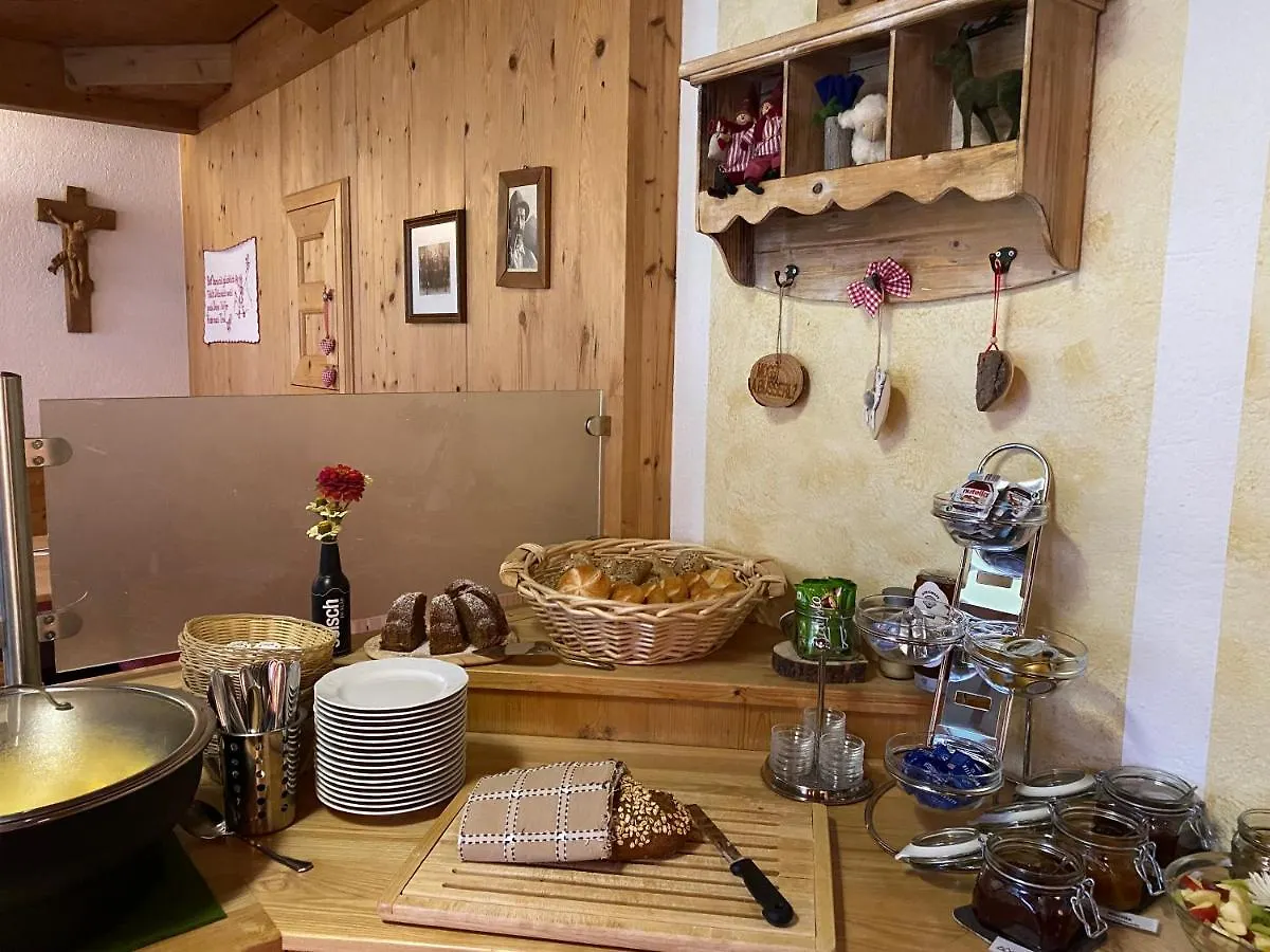 Guest house Vizensn Living
